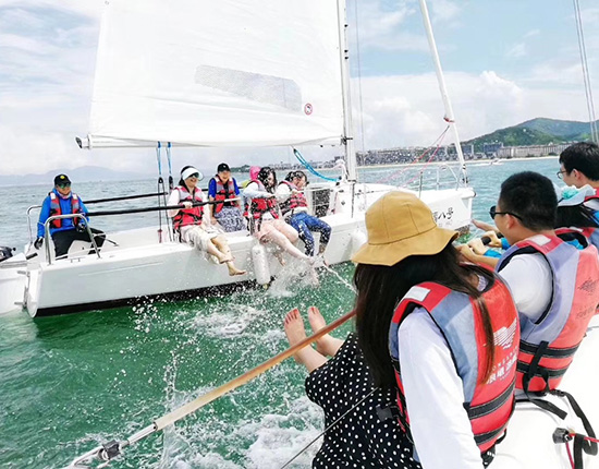 深圳大鹏游艇出海-东山渔排-古城寻宝团建-较场尾1日游